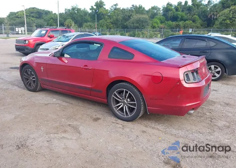 2013 Ford Mustang V6 Premium from USA, damaged, VIN 1ZVBP8AM5D5277947